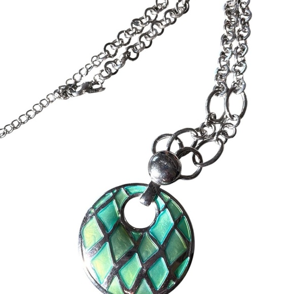 Lia Sophia Obsidiar Necklace, silver tone, nice chain, excellent condition - Picture 2 of 5